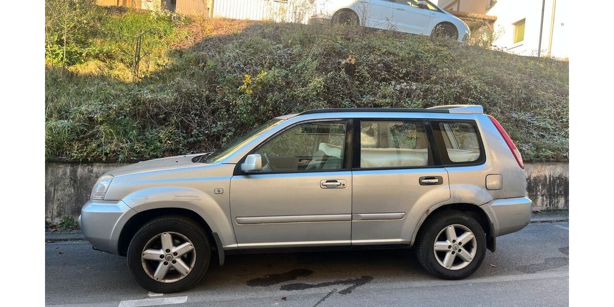 Nissan X-Trail 225.000 km 1.000 € Dossenheim 69221
