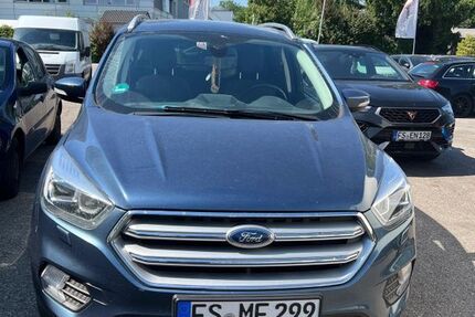 Ford Kuga 70.000 km 14.700 &euro; Neufahrn 85375