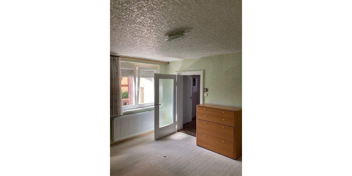 Mehrfamilienhaus, Wohnhaus Zell a. Main - 9 Zimmer, 229 m&sup2;, 365.000&euro; | Angebot:26804779