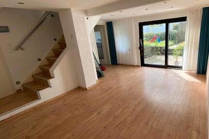 Charmantes Reihenhaus mit Garten -sofort bezugsfrei zimmer