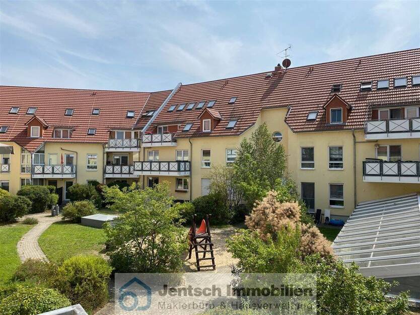 schöne Eigentumswohnung am Kurpark in Bad Lauchstädt mit TG-Stellplatz und Balkon zu verkaufen 1 zimmer