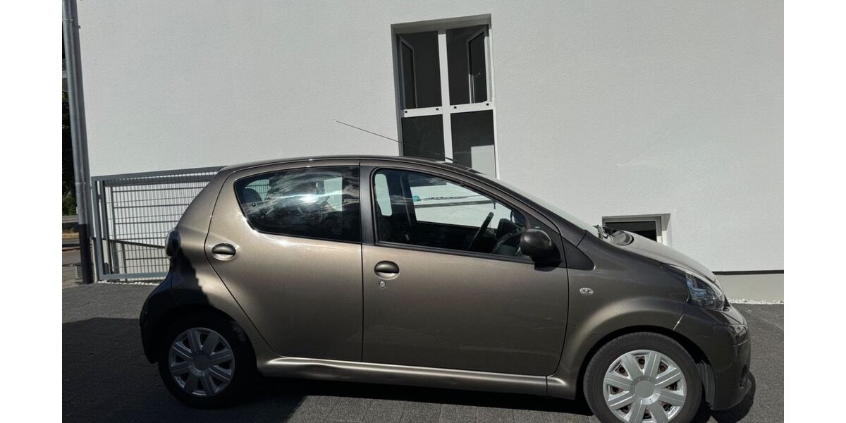 Toyota Aygo (X) 85.000 km 4.500 &euro; Albstadt 72461