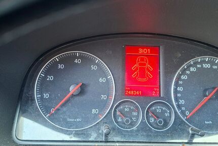 VW Touran 248.000 km 3.200 &euro; Eppertshausen 64859