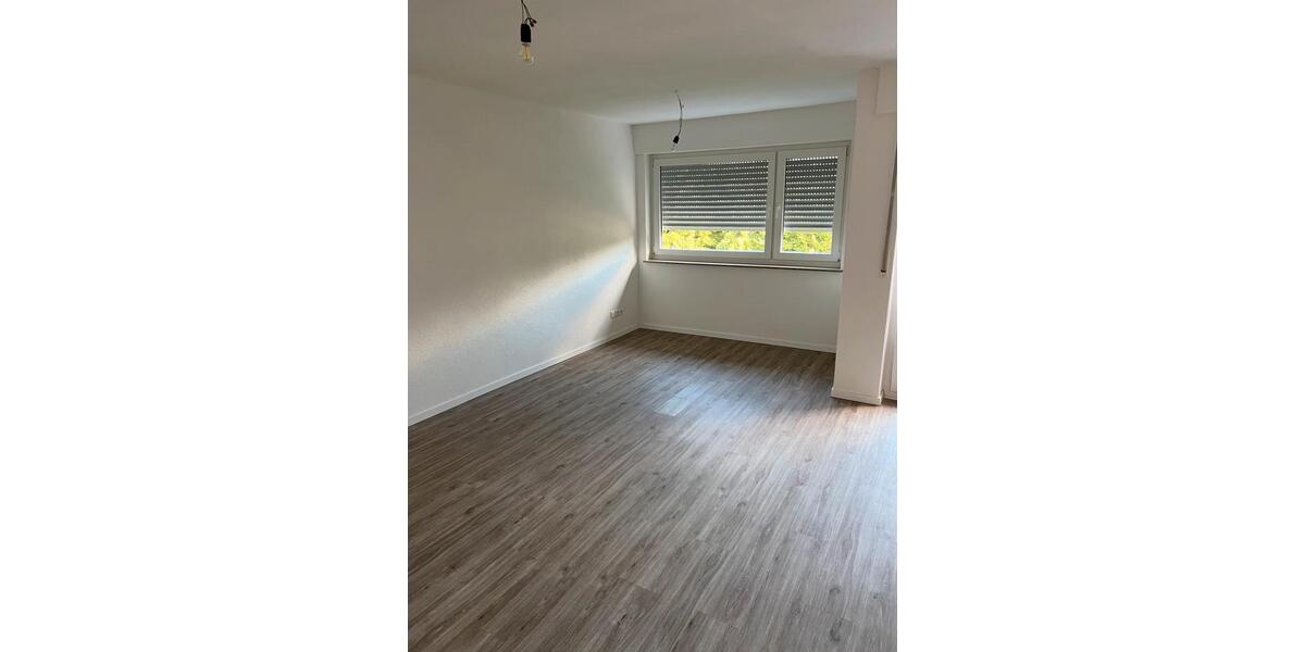 Etagenwohnung Asperg - 3 Zimmer, 64 m&sup2;, 950&euro; | Angebot:26357731