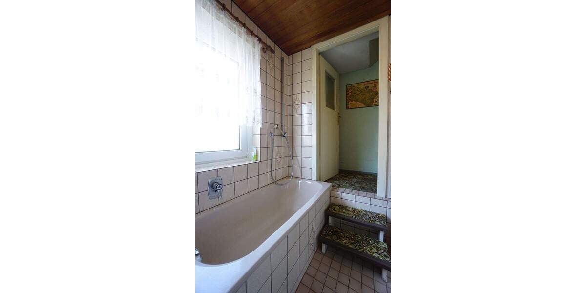 Reihenmittelhaus Reutlingen Römerschanze - 4 Zimmer, 86 m&sup2;, 265.000&euro; | Angebot:25915986