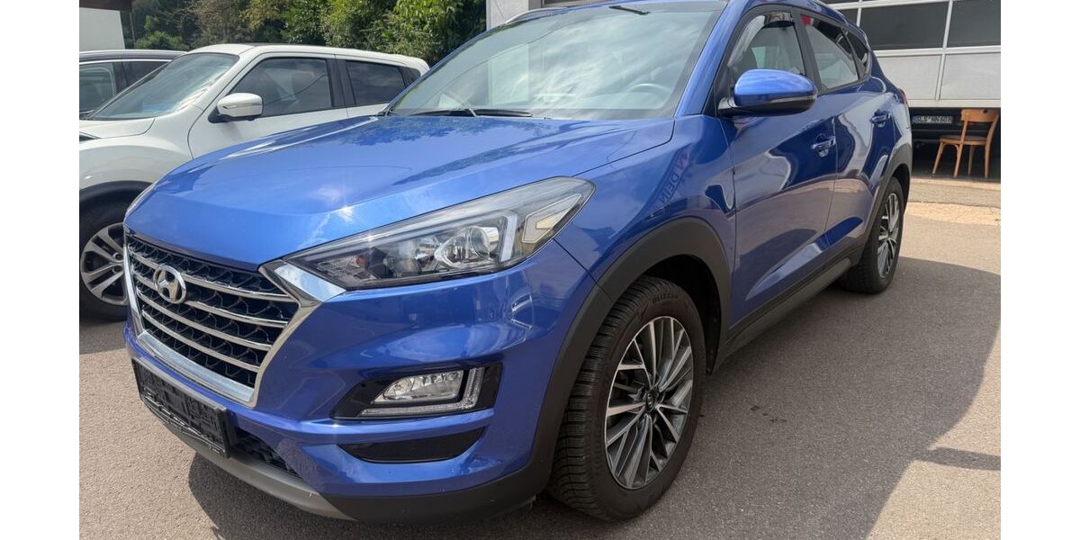 Hyundai TUCSON 62.000 km 17.990 &euro; Lebach 66822