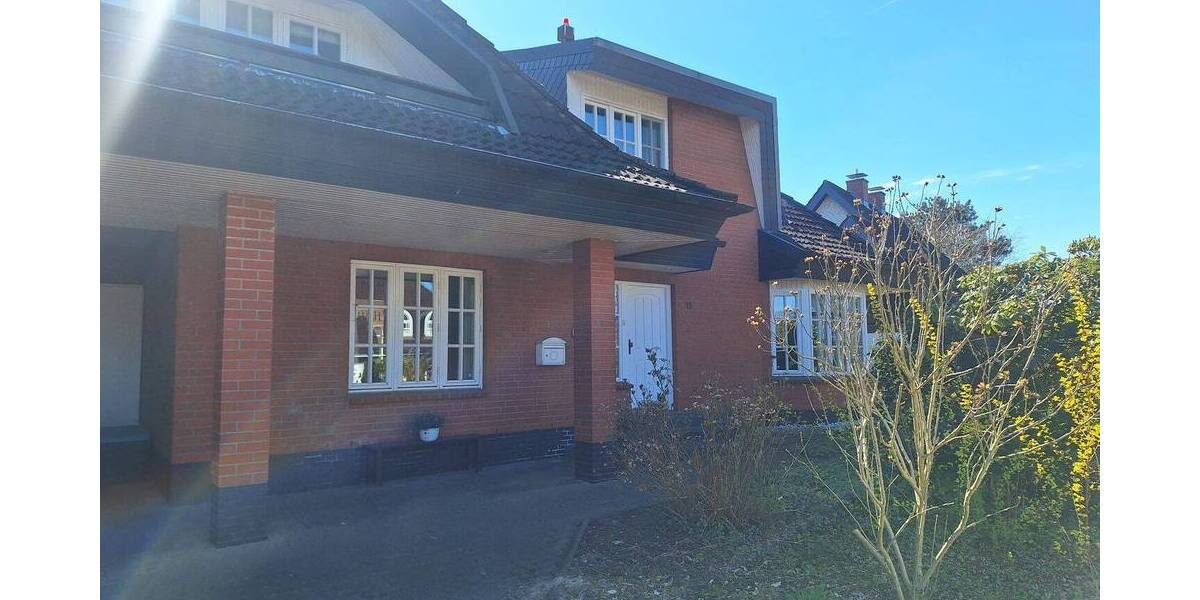Einfamilienhaus Bad Oldesloe - 5 Zimmer, 180 m&sup2;, 1.655&euro; | Angebot:26417352