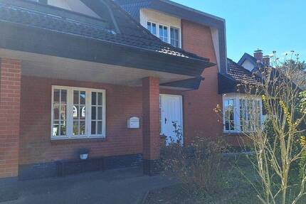 Haus Bad Oldesloe - 5 Zimmer, 180 m&sup2;, 1.655&euro; | Angebot:26417352