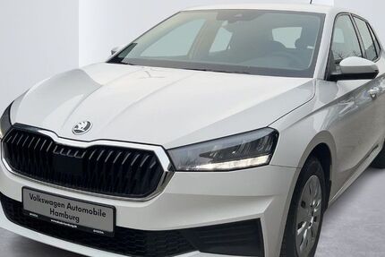 Skoda Fabia 12.425 km 16.450 &euro; Hamburg 22111