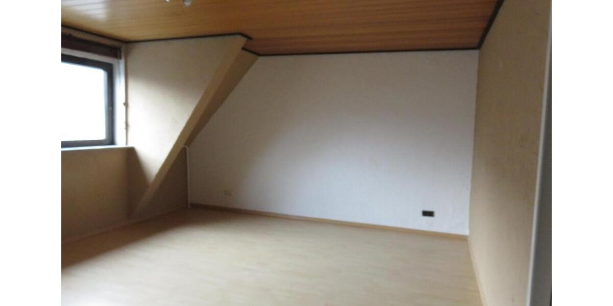 Dachgeschoßwohnung Meinersen - 2 Zimmer, 60 m&sup2;, 660&euro; | Angebot:25173508