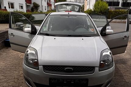 Ford Fiesta 223.171 km 1.000 &euro; Riederich 72585