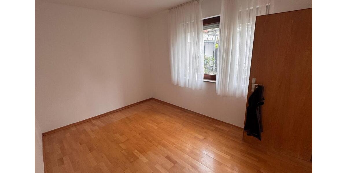 Renoviertes Einfamilienhaus nur für Familie zur Miete 8 zimmer