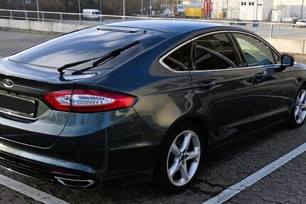 Ford Mondeo 256.000 km 6.500 &euro; Düsseldorf 40215