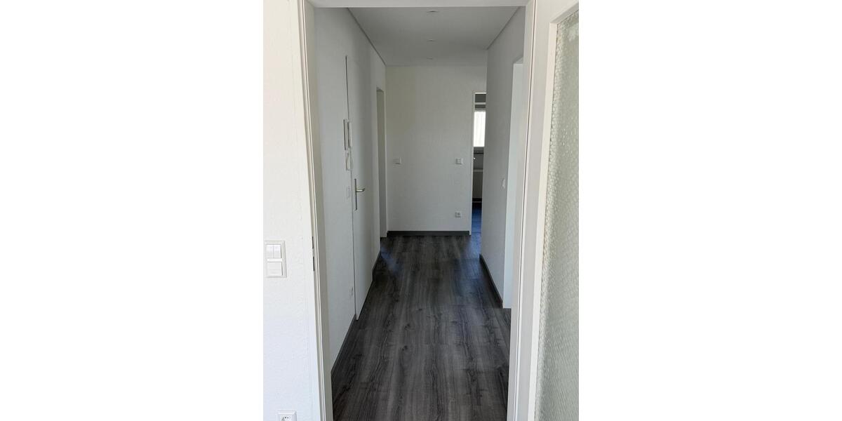 Dachgeschoßwohnung Calw - 3 Zimmer, 67 m&sup2;, 950&euro; | Angebot:26373749