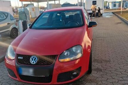 VW Golf 225.000 km 3.599 &euro; Brandenburg an der Havel 14776