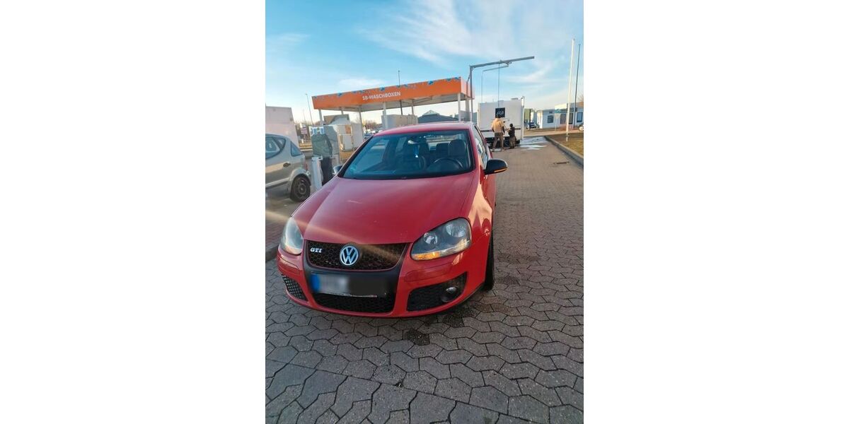VW Golf 225.000 km 3.599 &euro; Brandenburg an der Havel 14776