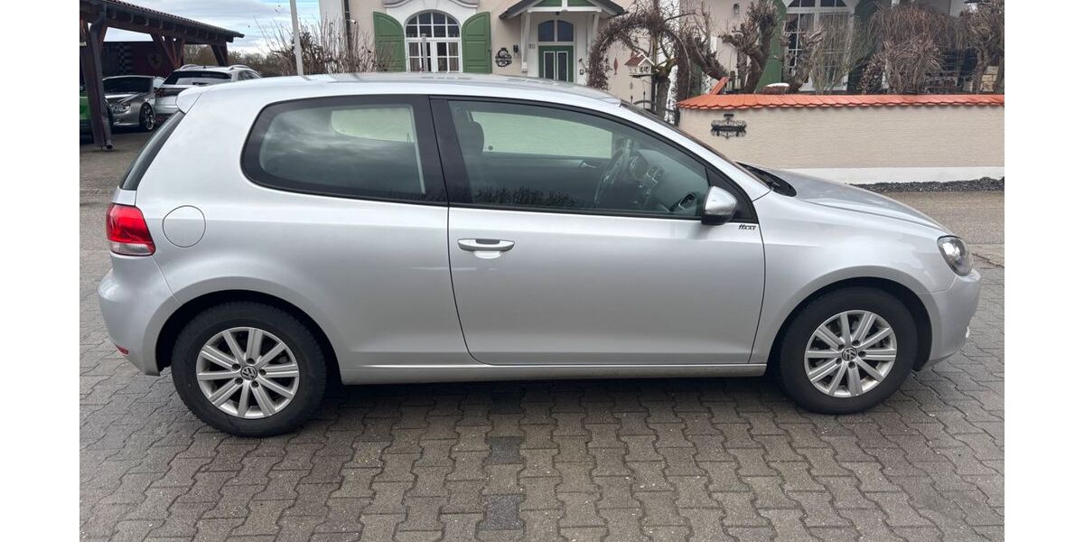 VW Golf 223.000 km 2.900 &euro; Langquaid OT Niederleierndorf 84085
