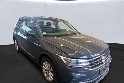 VW Tiguan 34.000 km 21.990 &euro; Braunschweig 38116
