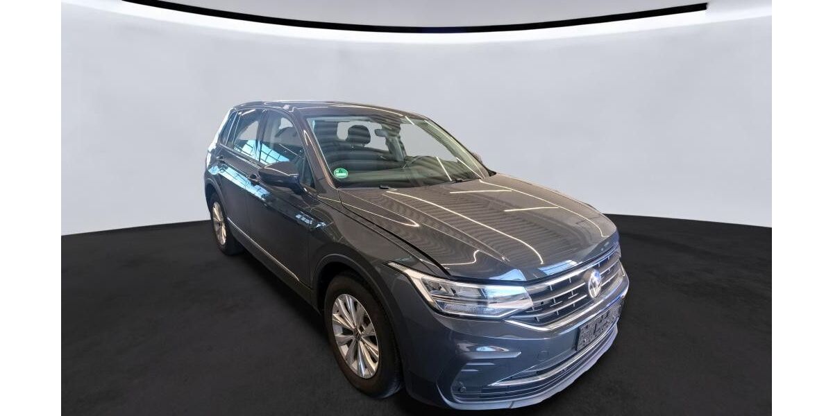 VW Tiguan 34.000 km 21.990 &euro; Braunschweig 38116