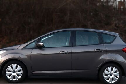 Ford C-Max 89.600 km 6.900 € Stuttgart 70199