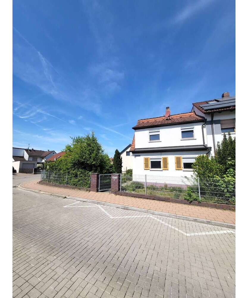 Haus zum Kaufen in Röthenbach 267.000 € 4 m²