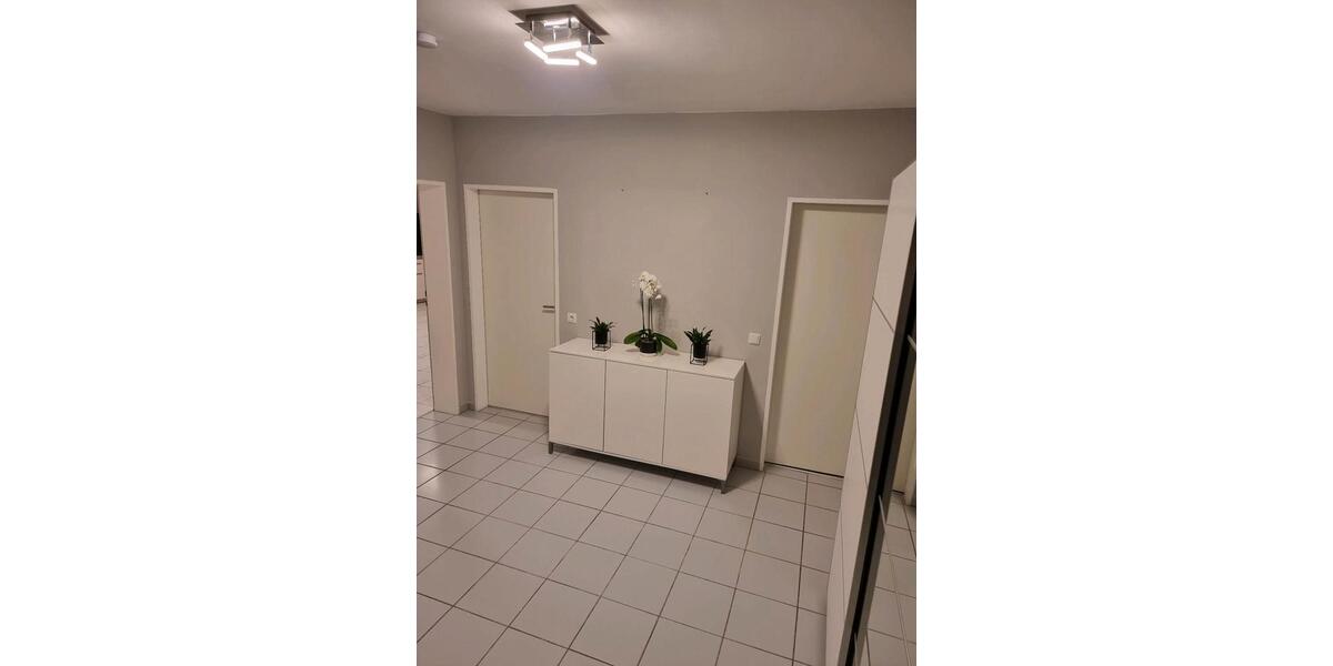 Etagenwohnung Wesel - 3 Zimmer, 85 m&sup2;, 135.000&euro; | Angebot:27004004