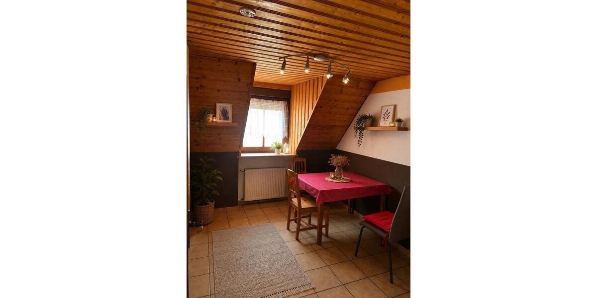 Dachgeschoßwohnung Leutkirch im Allgäu - 5 Zimmer, 97 m&sup2;, 570&euro; | Angebot:26664904