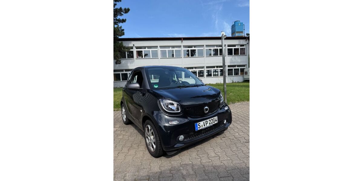 Smart ForTwo 82.000 km 11.999 &euro; Stuttgart 70599