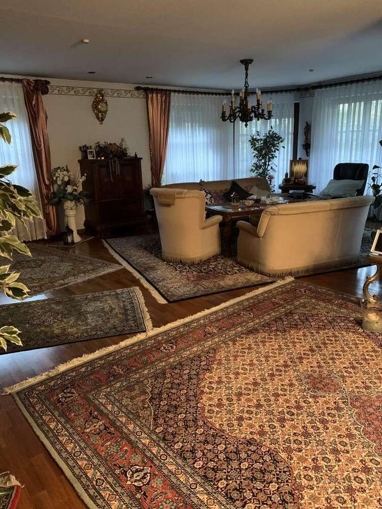 Haus zum Kaufen in Nürnberg 1.100.000 € 250 m²