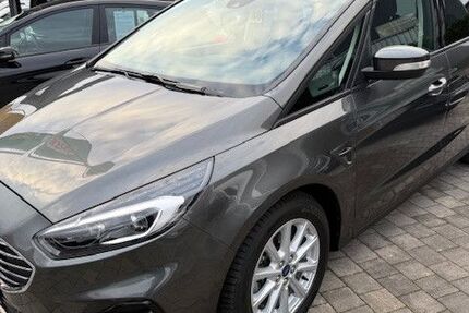Ford S-Max 42.811 km 28.950 &euro; Berga 06536