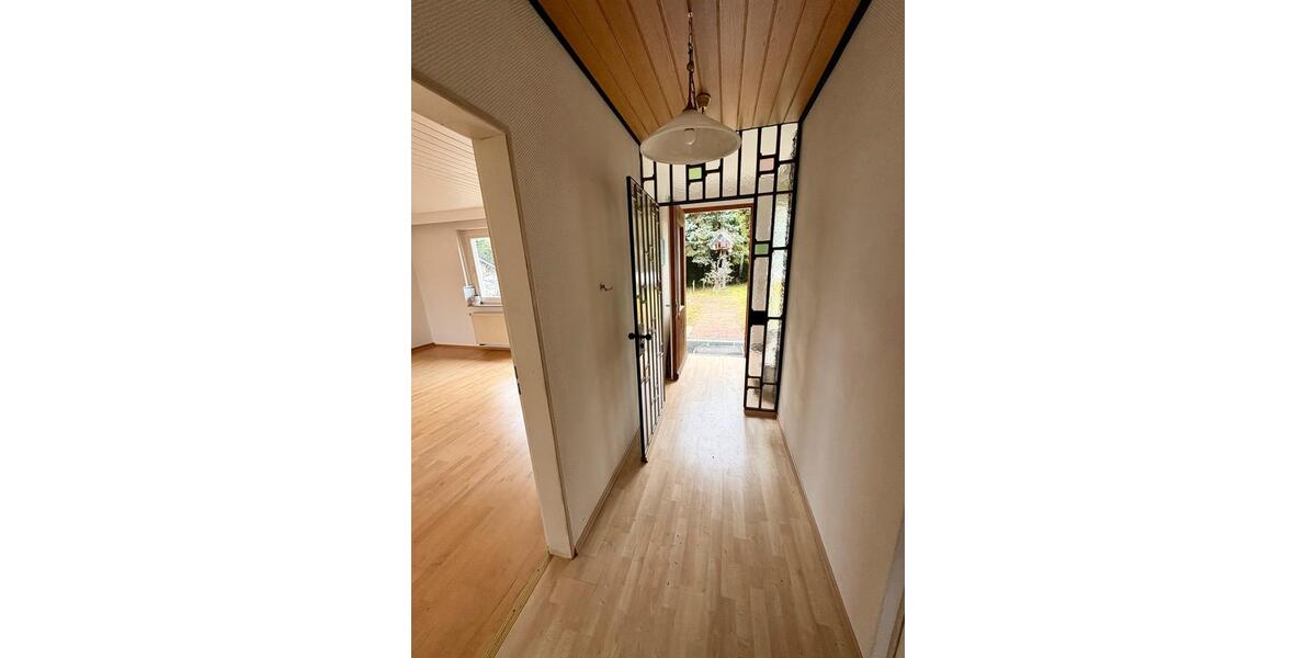 Einfamilienhaus Ochsenfurt - 8 Zimmer, 185 m&sup2;, 449.000&euro; | Angebot:26228698