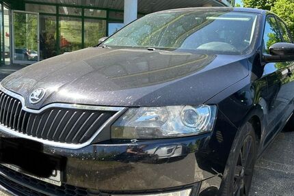 Skoda Rapid 185.000 km 6.990 &euro; Leipzig 04347