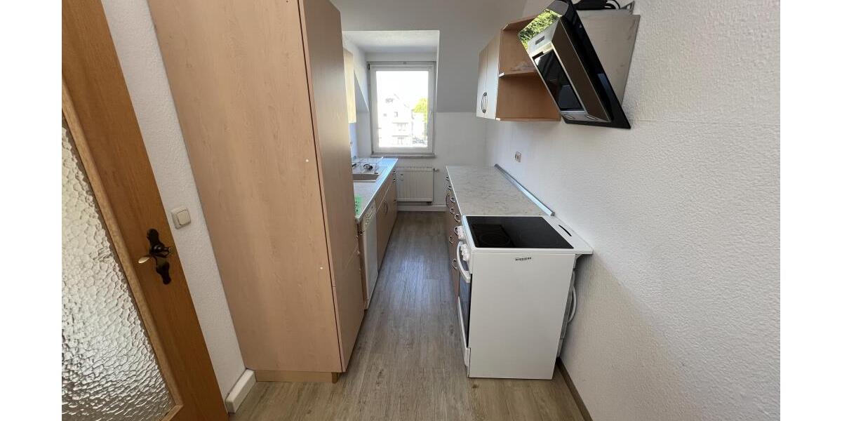 Wohnen mit Wohlfühlfaktor! Charmante 3-Raum-DG-Wohnung in Gera-Pforten mit Küchenzeile - Dachgeschoßwohnung Gera Ostviertel | Angebot:26335228