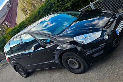 Ford S-Max 252.000 km 3.299 &euro; Laatzen 30880