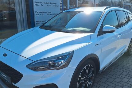 Ford Focus 64.891 km 17.990 &euro; Bernburg 06406