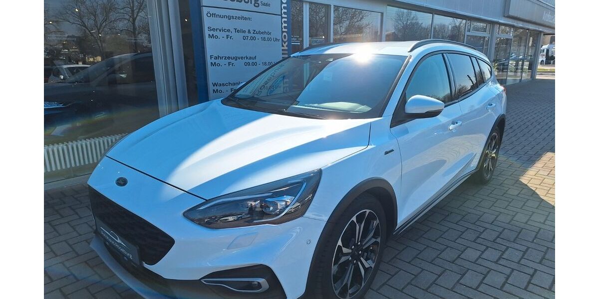 Ford Focus 64.891 km 17.990 &euro; Bernburg 06406