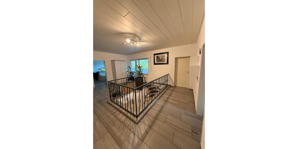 Erdgeschoßwohnung Hürtgenwald - 3 Zimmer, 140 m&sup2;, 1.250&euro; | Angebot:24616461