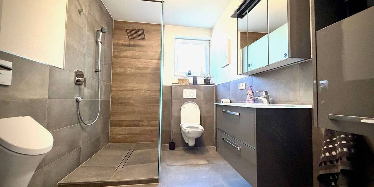 Einfamilienhaus Ehlenz - 5 Zimmer, 255 m&sup2;, 395.000&euro; | Angebot:26318223