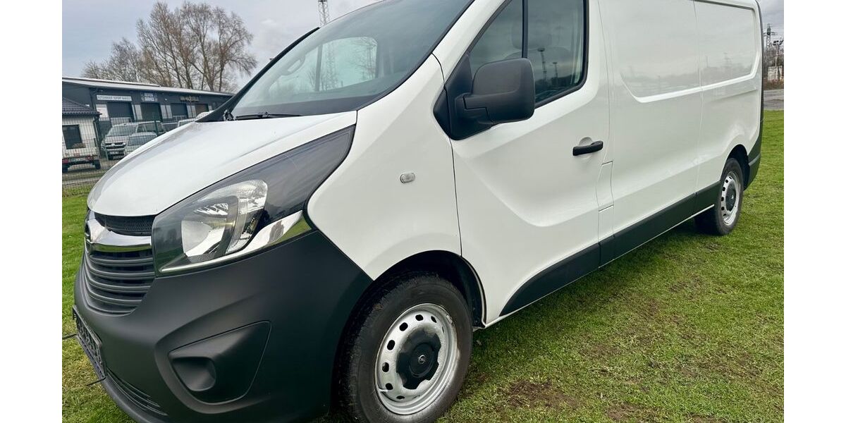 Opel Vivaro 99.743 km 9.500 &euro; Rostock 18147