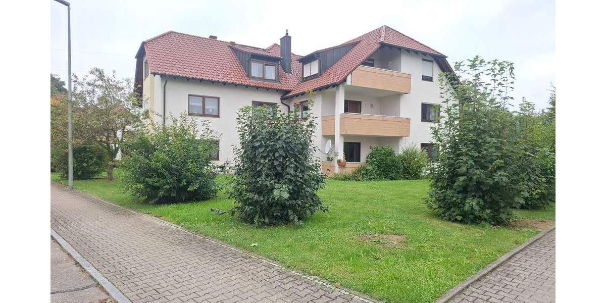 Etagenwohnung Illertissen - 4 Zimmer, 111 m&sup2;, 360.000&euro; | Angebot:24043328