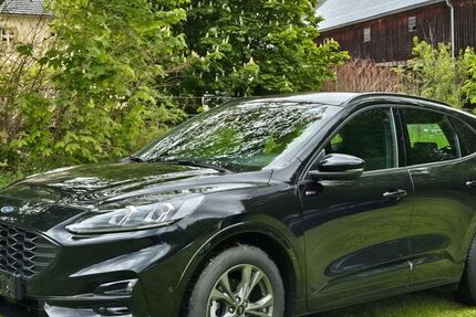 Ford Kuga 23.364 km 22.989 &euro; Röslau 95195