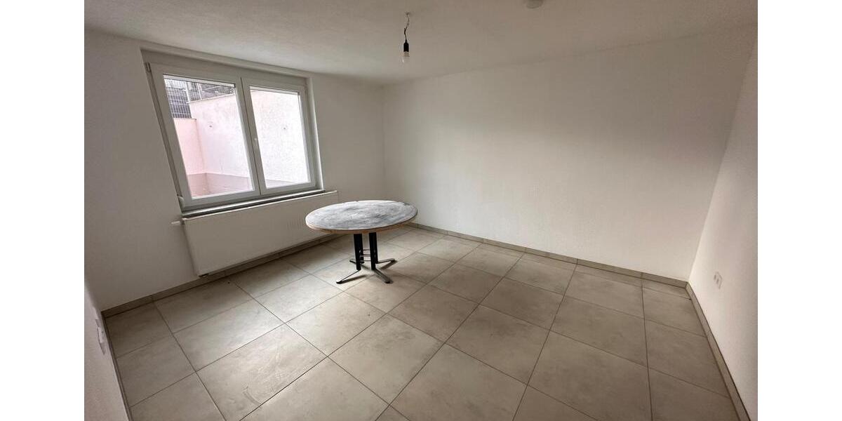 Etagenwohnung Freiberg am Neckar - 3 Zimmer, 65 m&sup2;, 850&euro; | Angebot:24839464