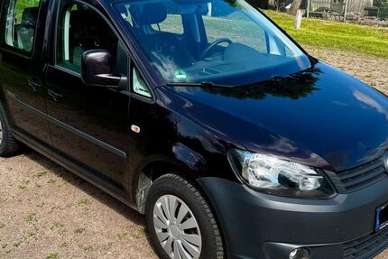 VW Caddy 175.500 km 5.600 &euro; Tostedt 21255
