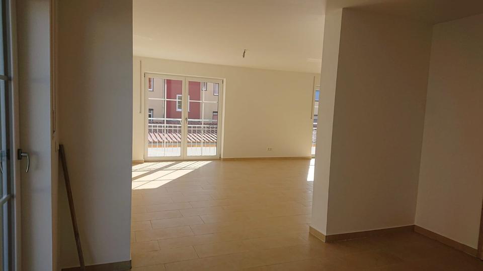 5-Zimmer-Maisonette-Wohnung mit Garten 5 zimmer