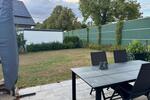 Moderne Haushälfte (Anbau) mit großem Garten, Terasse