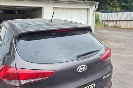 Hyundai TUCSON 143.365 km 10.450 &euro; Duisburg 47138