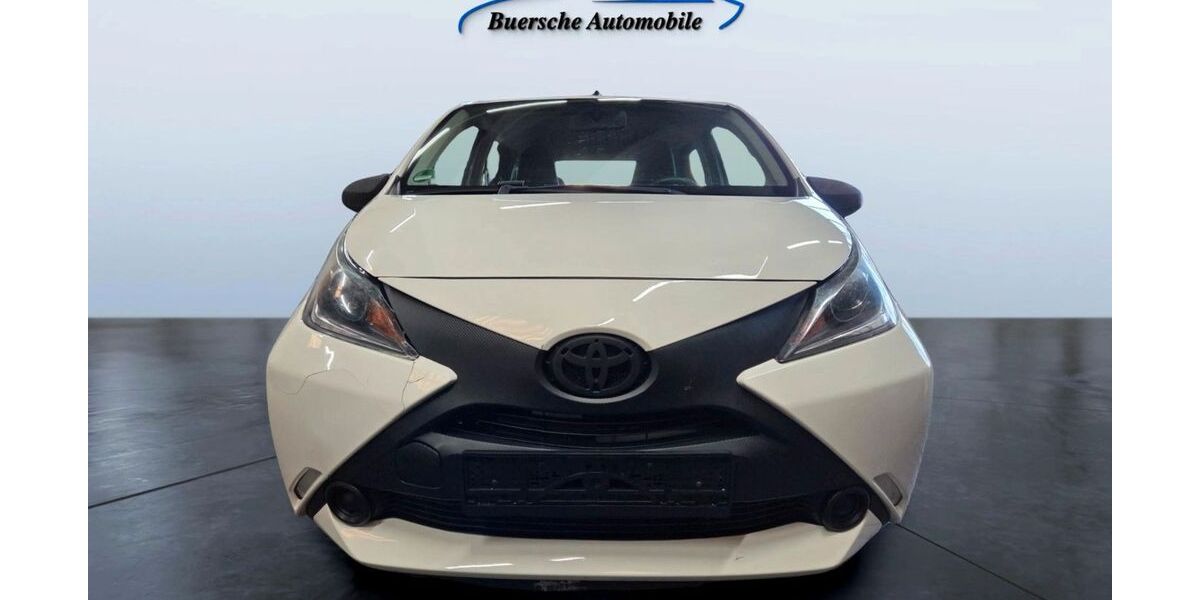 Toyota Aygo (X) 103.000 km 5.600 &euro; Gelsenkirchen 45897