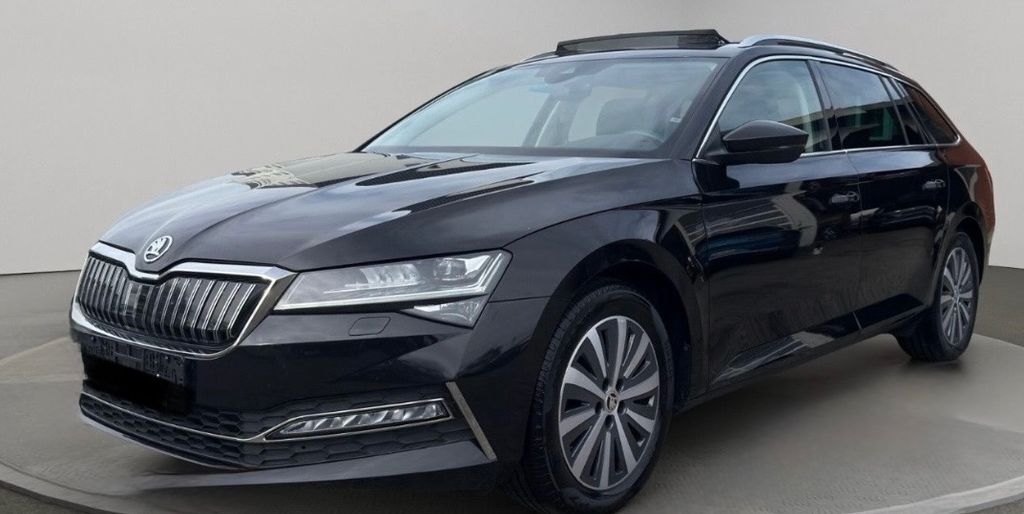 Skoda Superb 143.900 km 18.888 € Bad Schwartau 23611