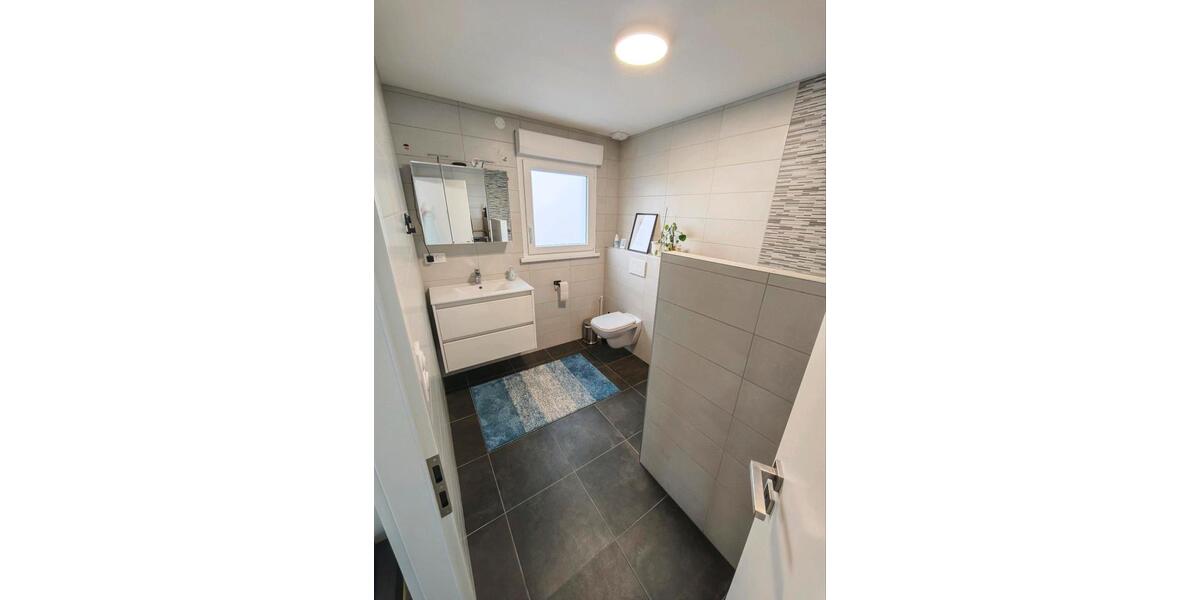 Etagenwohnung Neuenburg am Rhein - 4.5 Zimmer, 114 m&sup2;, 1.950&euro; | Angebot:26138403