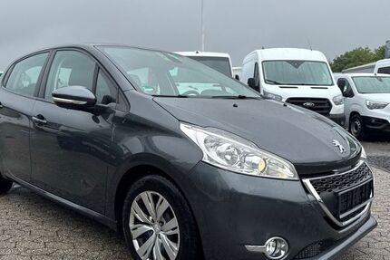 Peugeot 208 150.000 km 3.788 &euro; Rheinbach 53359